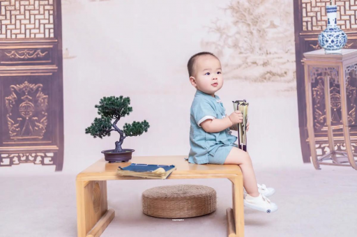 梨树县怀孕多久小腹会隆起
